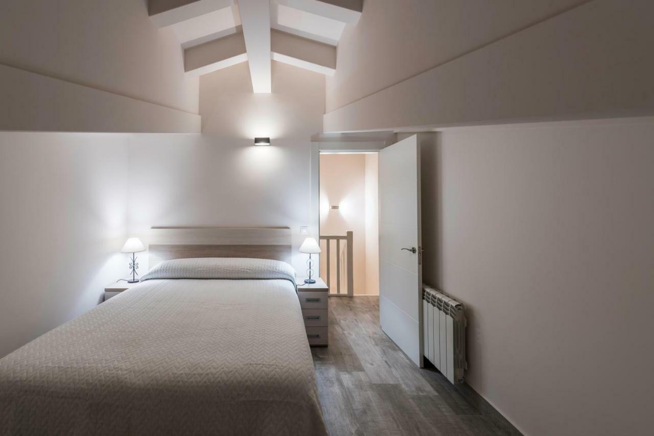 Apartamentos Turisticos El Ponton Arnuero Eksteriør bilde
