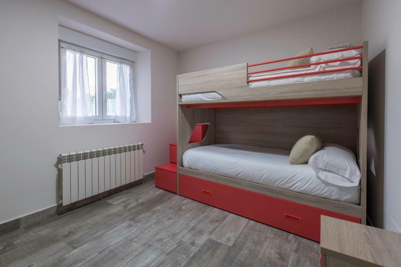 Apartamentos Turisticos El Ponton Arnuero Eksteriør bilde