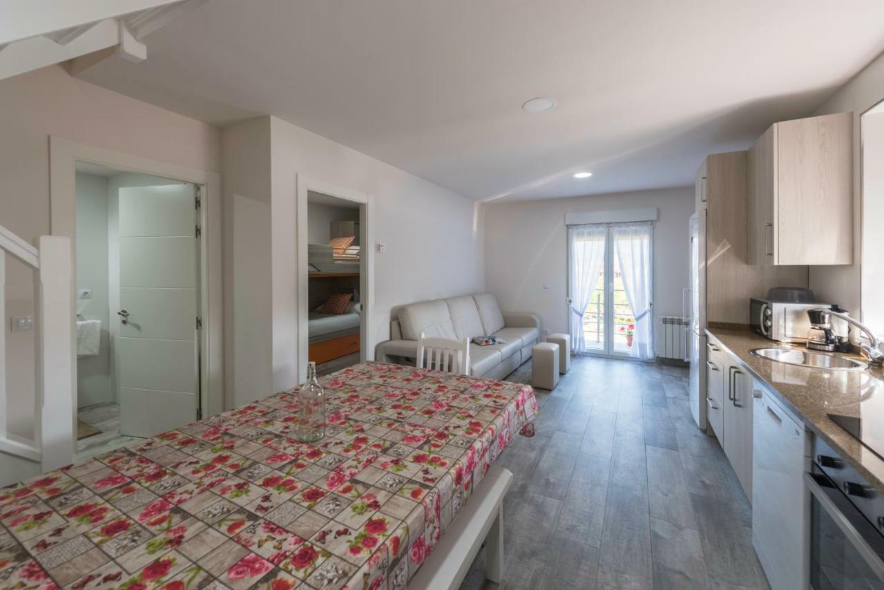 Apartamentos Turisticos El Ponton Arnuero Eksteriør bilde
